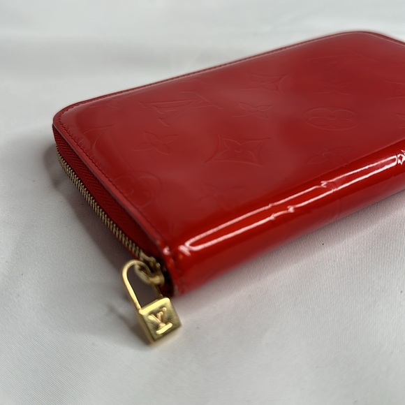 Louis Vuitton Monogram Vernis Red Zippy Organizer Wallet Zip Around GM ~EUC - Picture 15 of 15